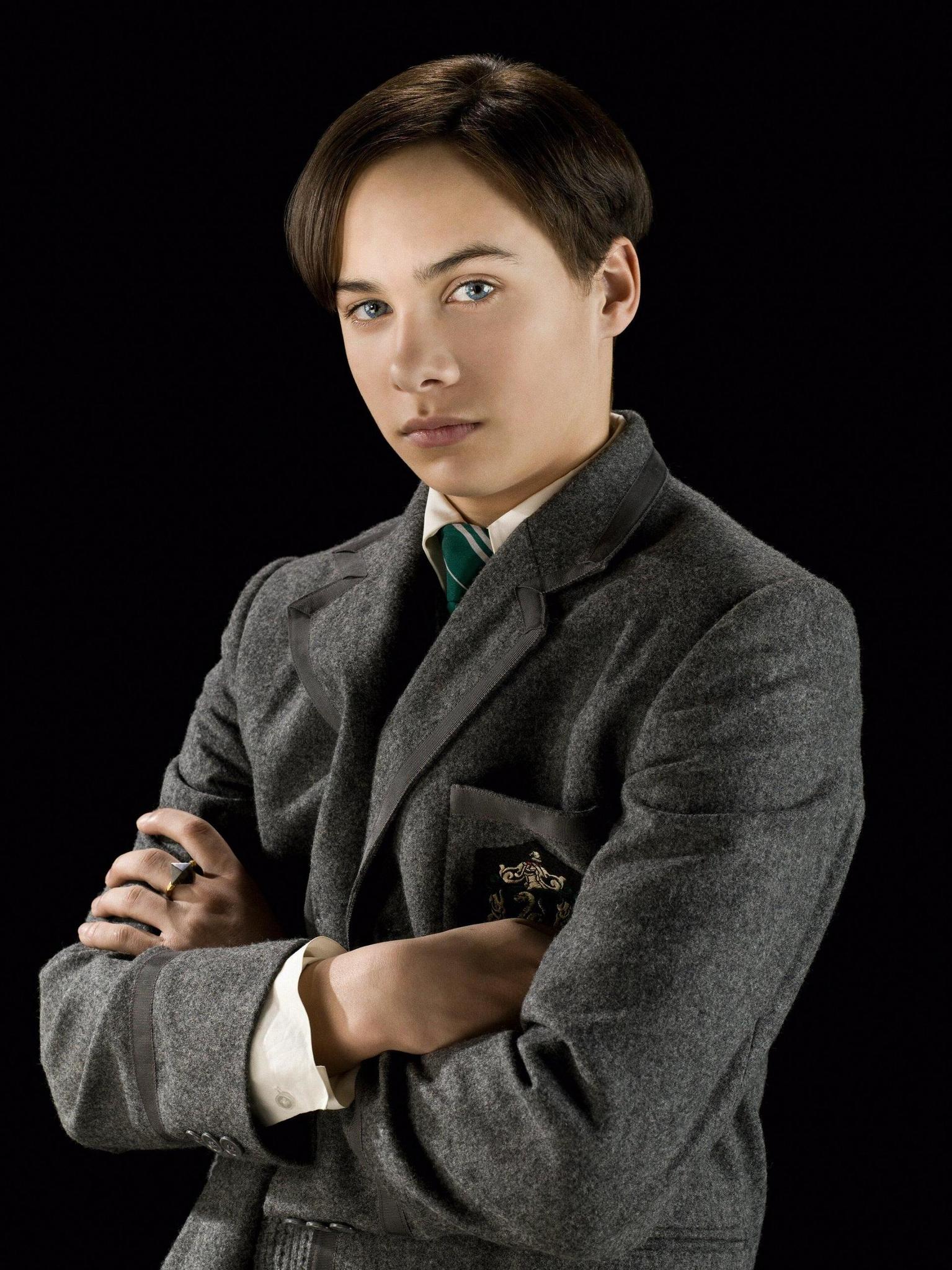 hpfilmspsmpersotomjedusorado006.jpg