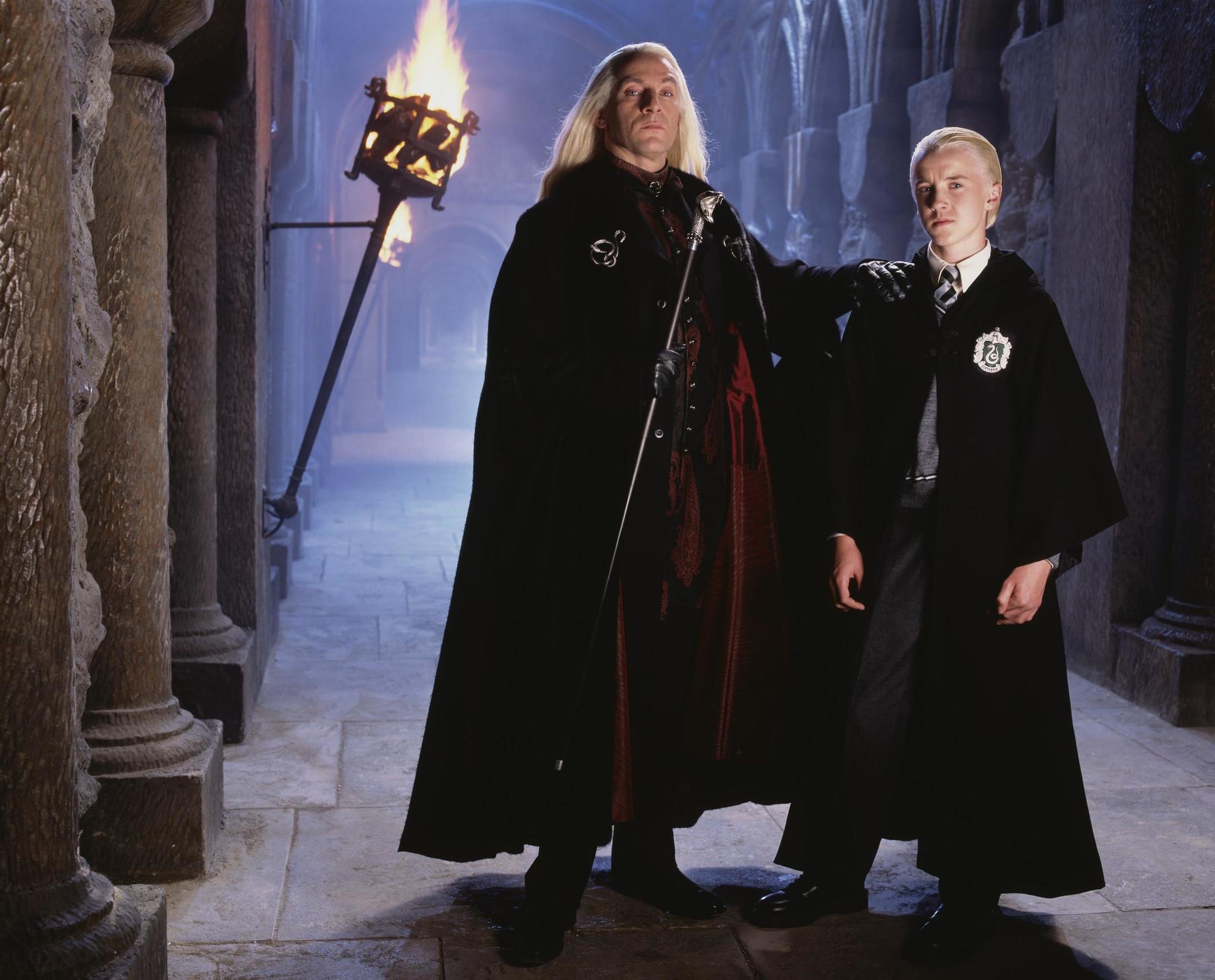 hpfilmscdspersofamillemalefoy003.jpg