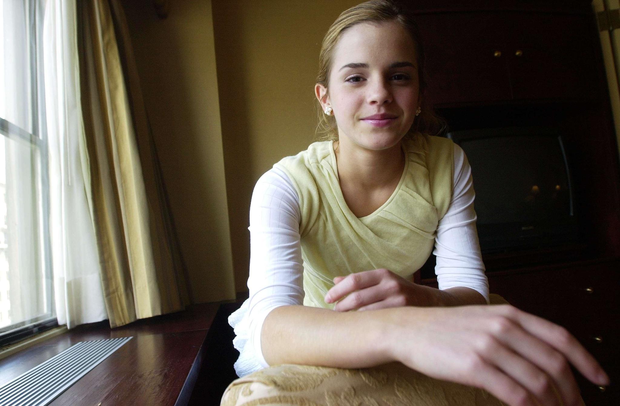 emmawatson2003photoshootlindarosier003.jpg